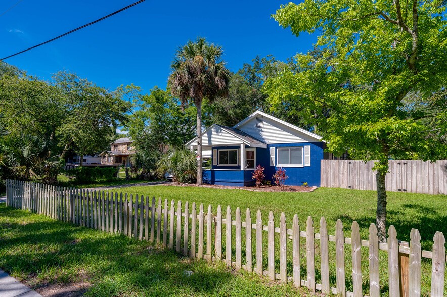 More Photos Of 116 Center St, Daytona Beach Office Residential For Sale