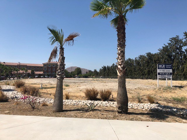 More Photos Of E Hospitality Ln, San Bernardino Land For Lease