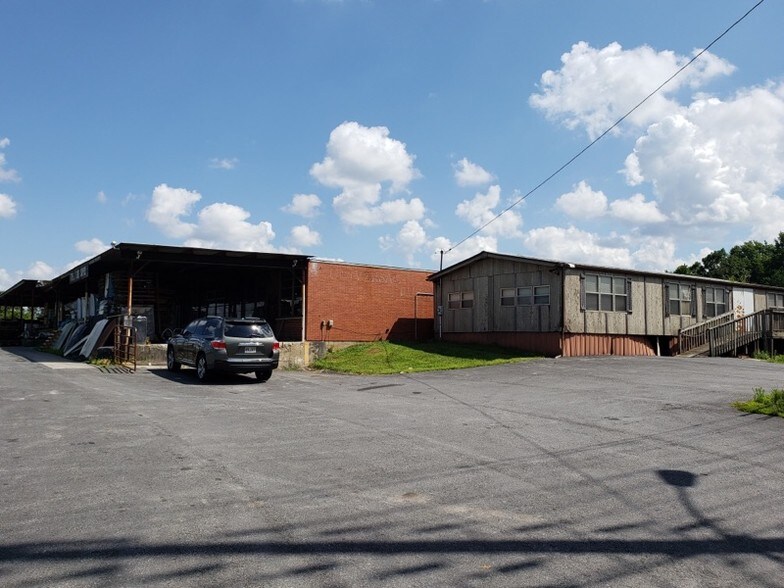 More Photos Of 33 SW Lumpkin Campground Rd, Dawsonville Warehouse For Sale