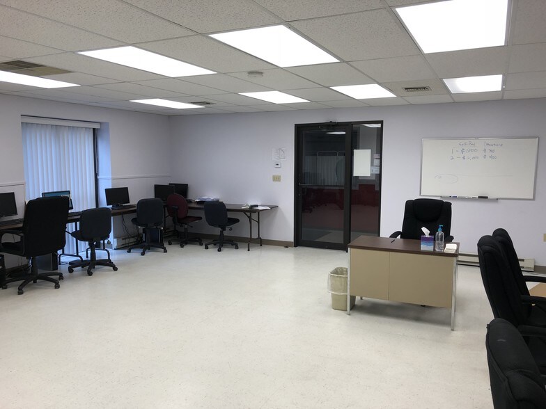 More Photos Of 1700 Industrial Hwy, Pottstown Schools For Sale