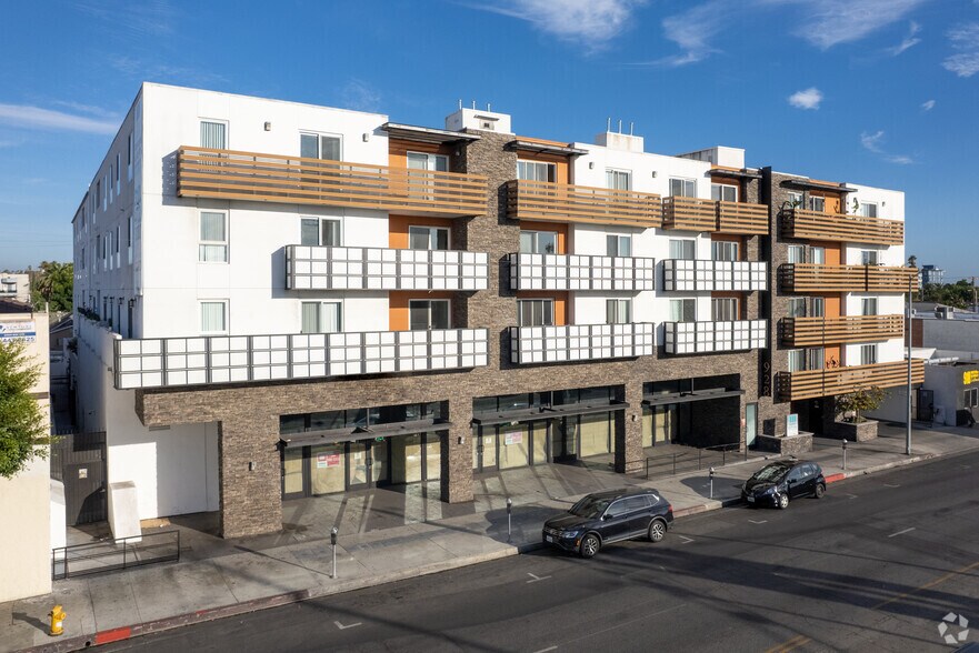 Primary Photo Of 928 N Western Ave, Los Angeles Apartments For Lease