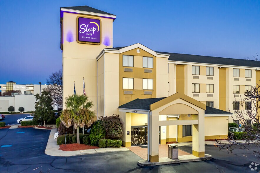 More Photos Of 1901 Rockland Rd, Columbia Hotel For Sale