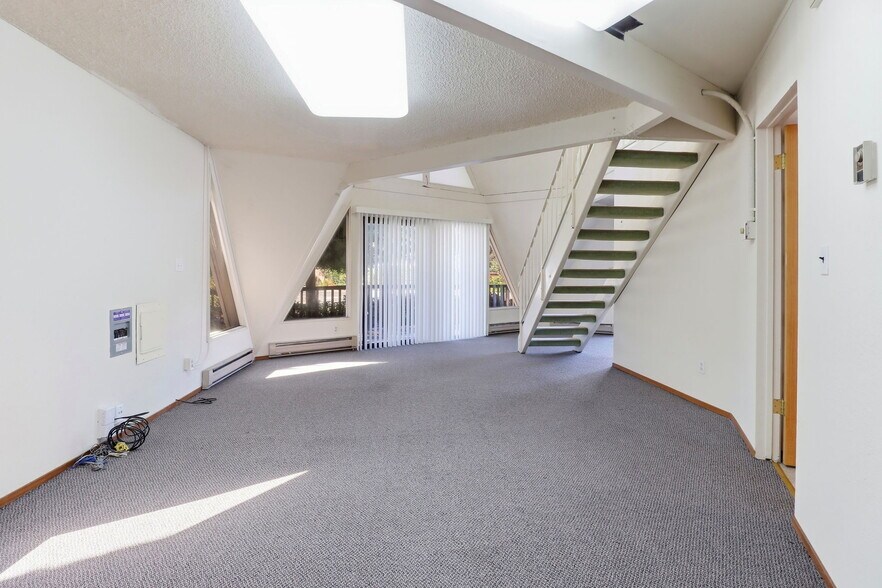 More Photos Of 702 Minnesota Ave, San Jose Medical For Sale