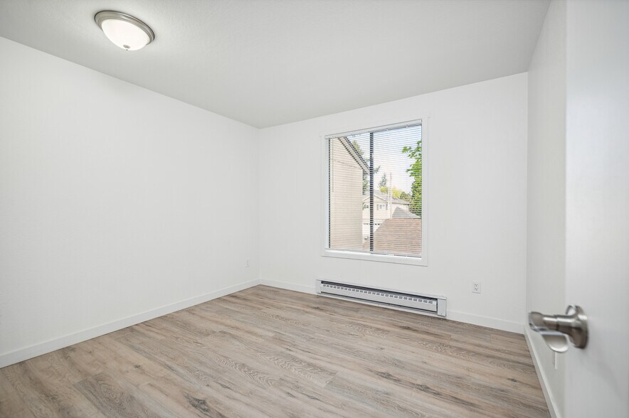 More Photos Of 1301 Bellevue Way SE, Bellevue Multifamily For Sale