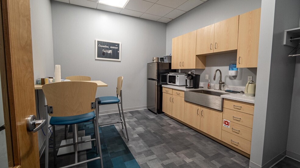 More Photos Of 173 Bloomfield Ave, Nutley Storefront For Lease