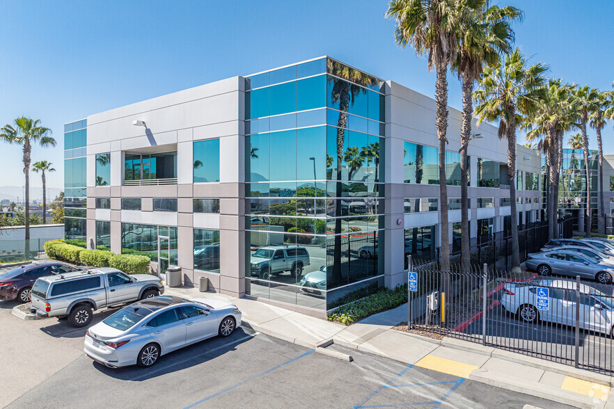 Primary Photo Of 2297 Niels Bohr Ct, San Diego Office For Sale