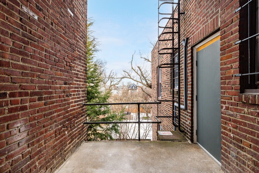More Photos Of 4725 Chester Ave, Philadelphia Apartments For Sale