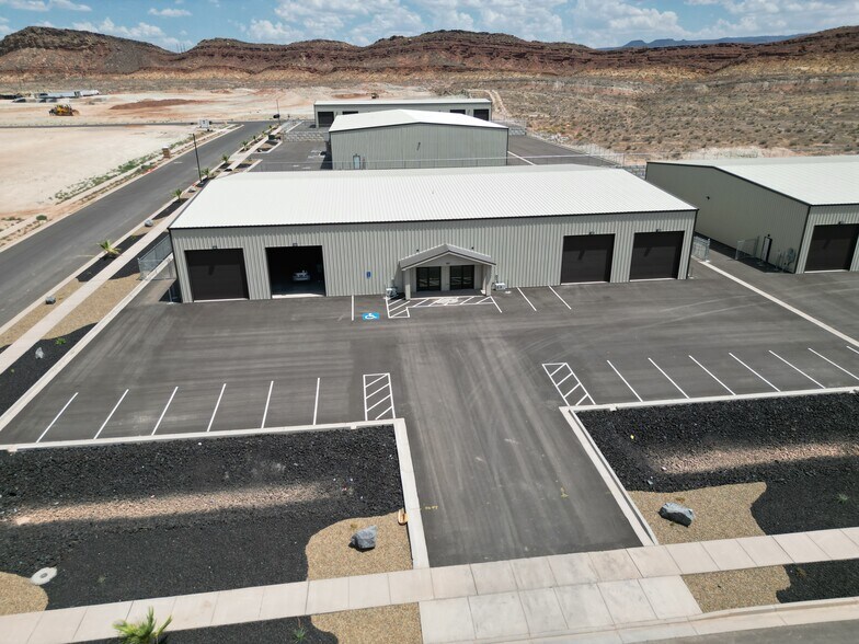 More Photos Of 975 S. 5600 W., Hurricane Unknown For Lease