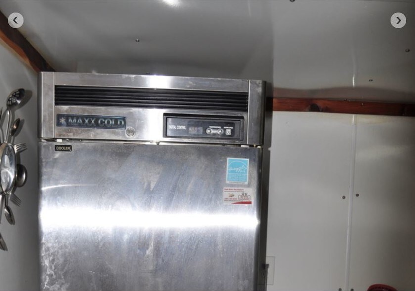 More Photos Of 9786 US Highway 271, Powderly Restaurant For Sale