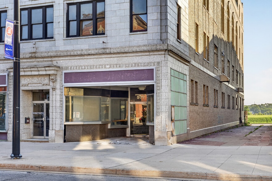 More Photos Of 573-577 Broadway, Lorain Storefront Retail Residential For Sale