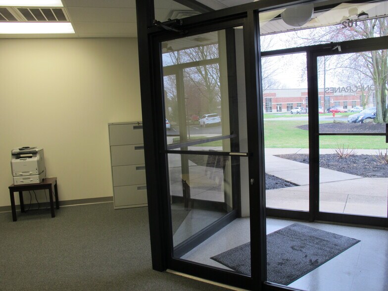 More Photos Of 1917 Olde Homestead Ln, Lancaster Warehouse For Lease