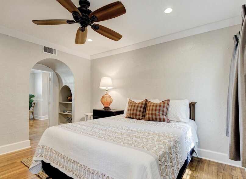 More Photos Of , Fort Worth Specialty For Sale