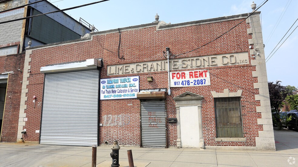More Photos Of 1201 Oakpoint Ave, Bronx Warehouse For Lease
