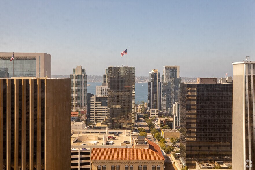 Photo of 20th Floor Ste 2000