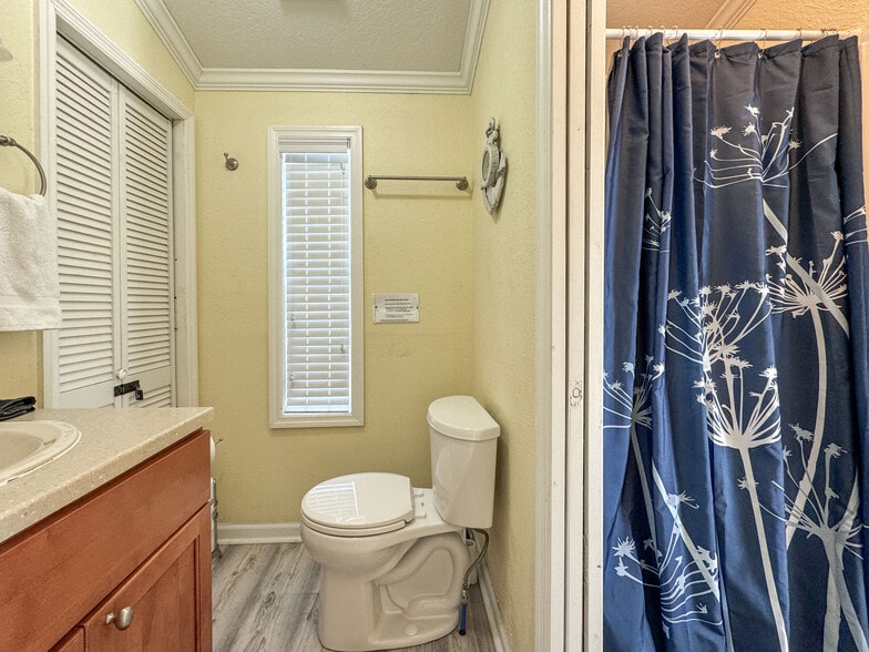 More Photos Of 309 Water St, Apalachicola Marina For Sale