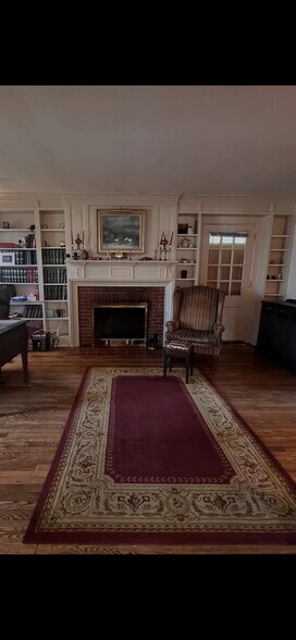 More Photos Of 80 Court St, Freehold Office For Sale