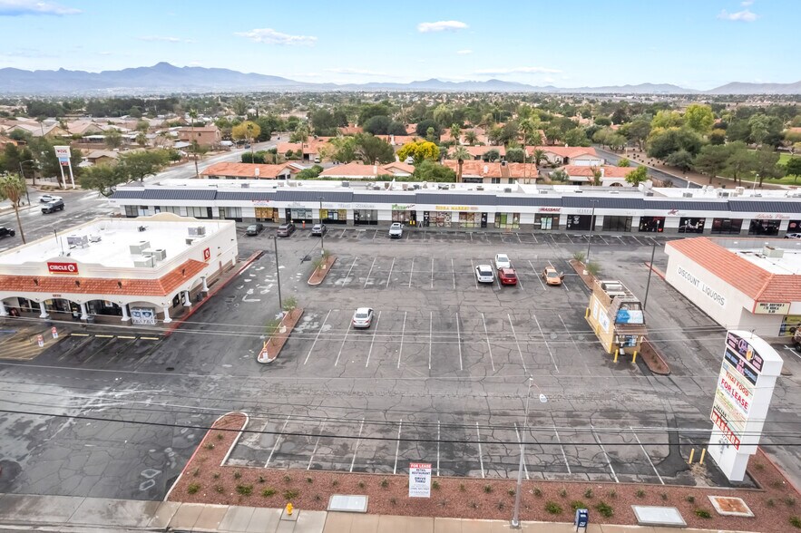 More Photos Of 1725 E Warm Springs Rd, Las Vegas Supermarket For Sale