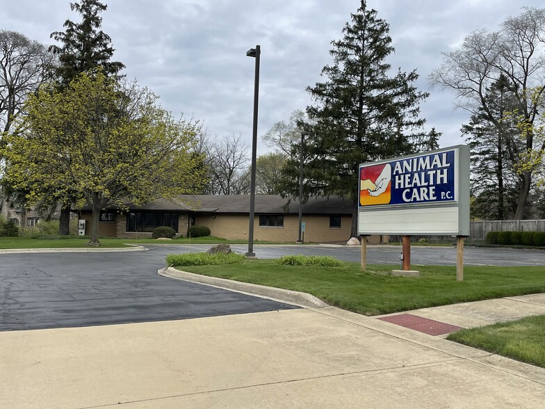 Primary Photo Of 25W710 75th Street, Naperville Medical For Sale