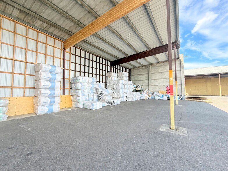 More Photos Of 2194 Sage Rd, Medford Warehouse For Sale