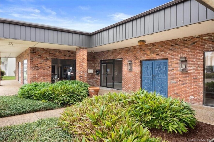 More Photos Of 1800 Ryan St, Lake Charles Loft Creative Space For Sale