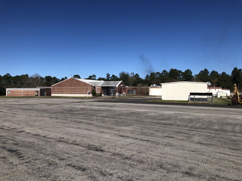 More Photos Of 603 Highway 418 W, Silsbee Hospital For Lease