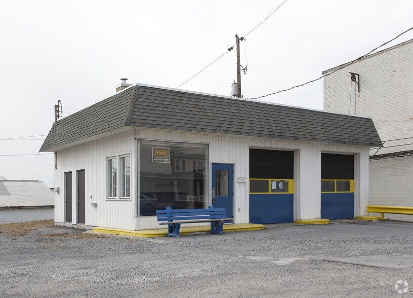 Primary Photo Of 114 E Allegheny St, Martinsburg General Retail For Sale