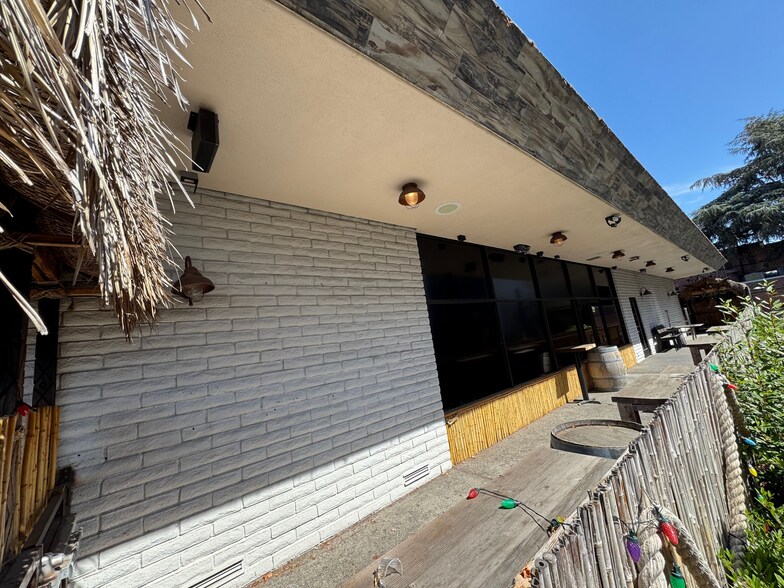 More Photos Of 132 Keller St, Petaluma Restaurant For Lease