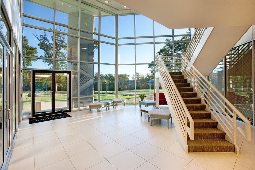 More Photos Of 44084 Riverside Pky, Lansdowne Office For Sale