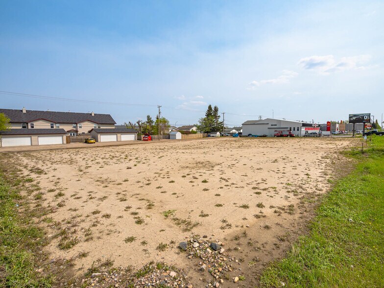 More Photos Of 1815 50 Ave, Lloydminster Land For Sale