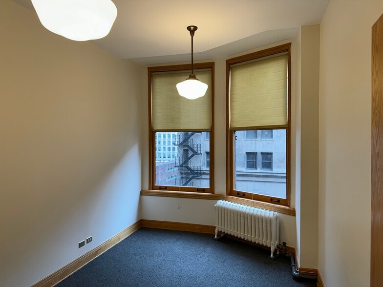 More Photos Of 53 W Jackson Blvd, Chicago Office For Lease