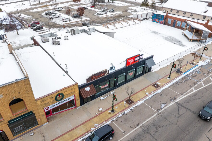 Primary Photo Of 117 E Allegan St, Otsego General Retail For Sale