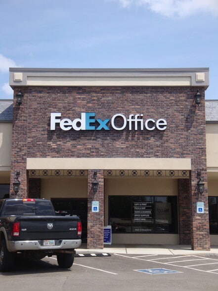 More Photos Of 4500 S Broadway Ave, Tyler Unknown For Lease