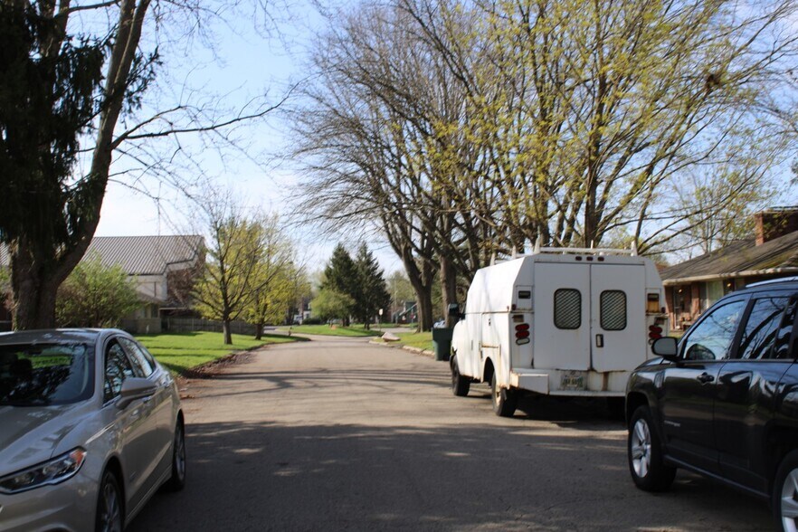 More Photos Of 4934-4936 Solar Dr, Columbus Multifamily For Sale