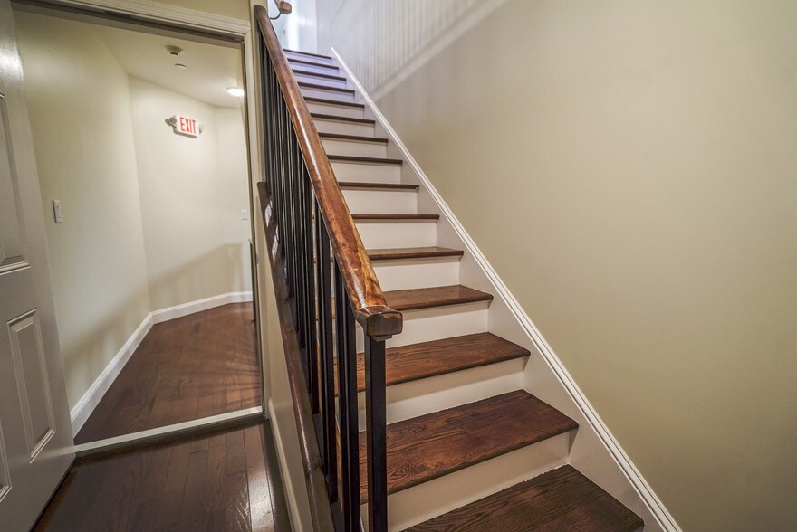 More Photos Of 1802 E Huntingdon St, Philadelphia Apartments For Sale