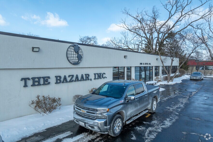 More Photos Of 1900 N 5th Ave, River Grove Warehouse For Lease