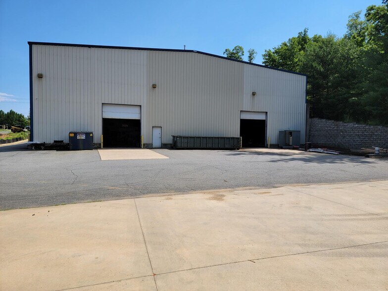 More Photos Of 45805 Woodland Rd, Sterling Warehouse For Sale