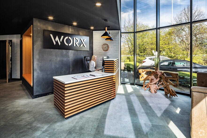 More Photos Of 170 Elland Rd, Leeds Coworking Space