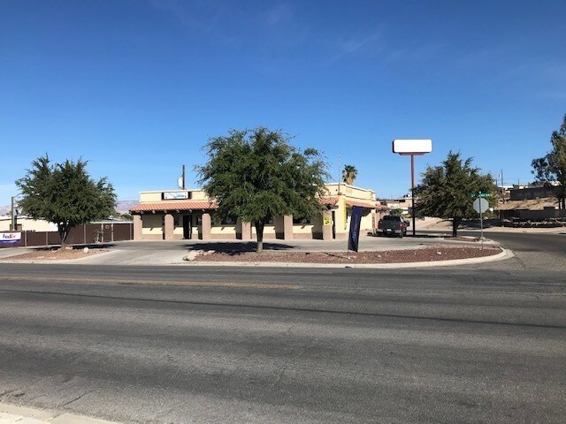 Primary Photo Of 1660 Lakeside Dr, Bullhead City Medical For Lease