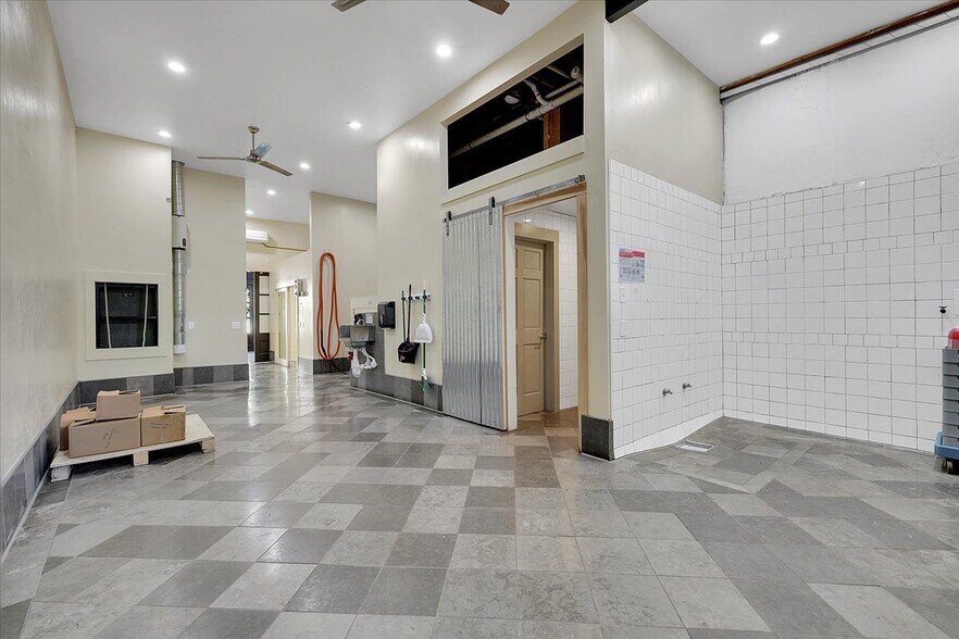 More Photos Of 228 1st St, Marysville Storefront Retail Residential For Sale
