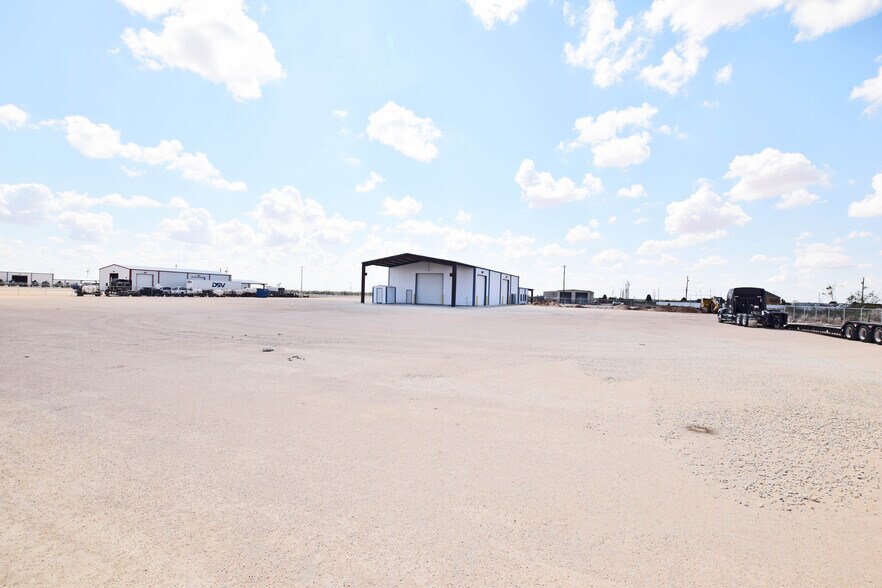 More Photos Of 8340 Boles Rd., Odessa Warehouse For Lease