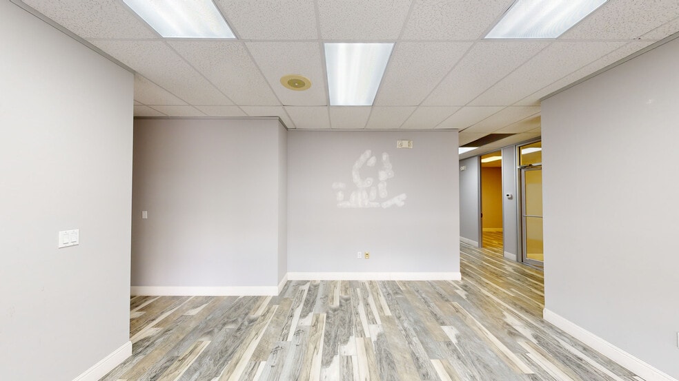 More Photos Of 10010 W Sam Houston Pky S, Houston Unknown For Lease