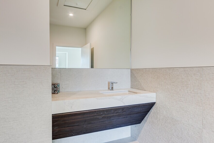 More Photos Of 27322 Calle Arroyo, San Juan Capistrano Office Residential For Lease