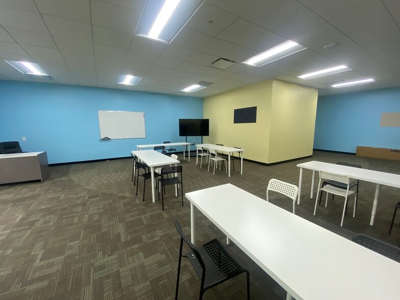 More Photos Of 17395 S Manthey Rd, Lathrop Medical For Lease