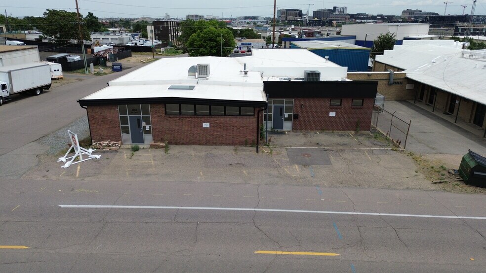 More Photos Of 4160 Fox St, Denver Warehouse For Sale