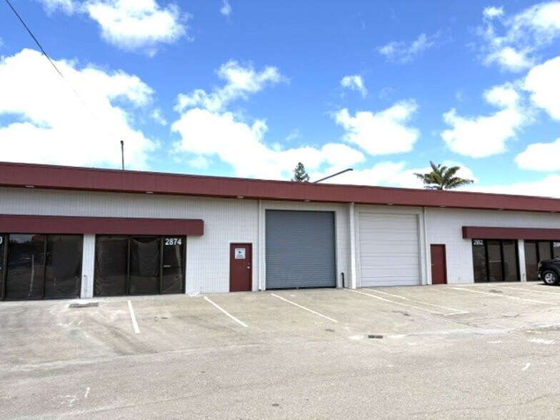 More Photos Of 2882 Grove Way, Castro Valley Service For Lease