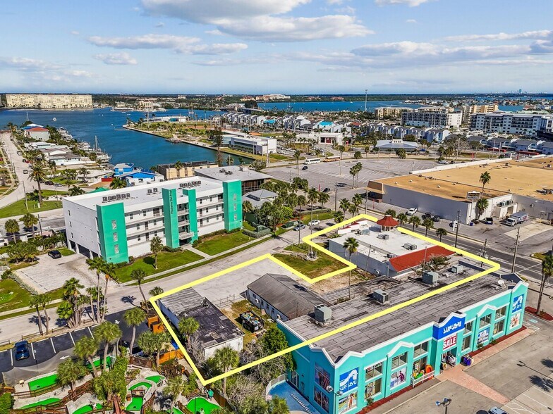 More Photos Of 50 153rd Ave, Madeira Beach Freestanding For Sale