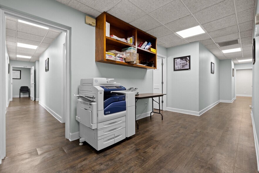 More Photos Of 1801 E 23rd St, Chattanooga Light Distribution For Lease