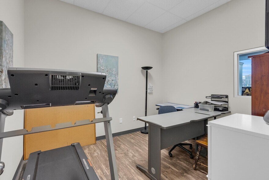 More Photos Of 11828 FM 1488 Rd, Magnolia Storefront Retail Office For Lease