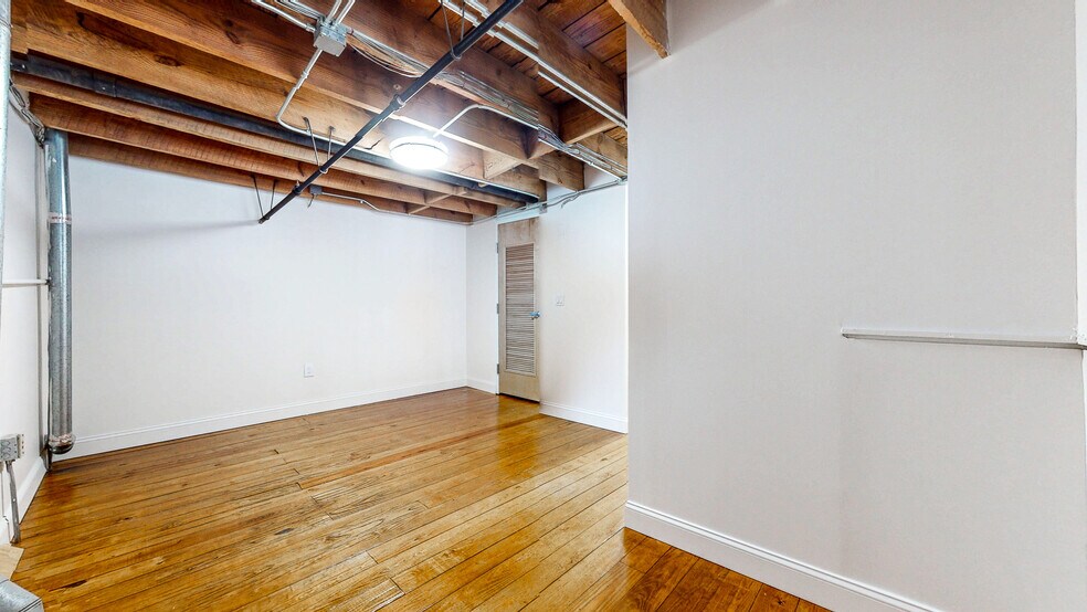 More Photos Of 887 W Marietta St NW, Atlanta Loft Creative Space For Lease