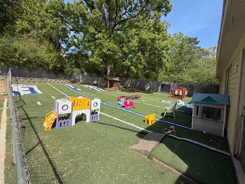 More Photos Of 1816 Hinson Loop Rd, Little Rock Daycare Center For Sale